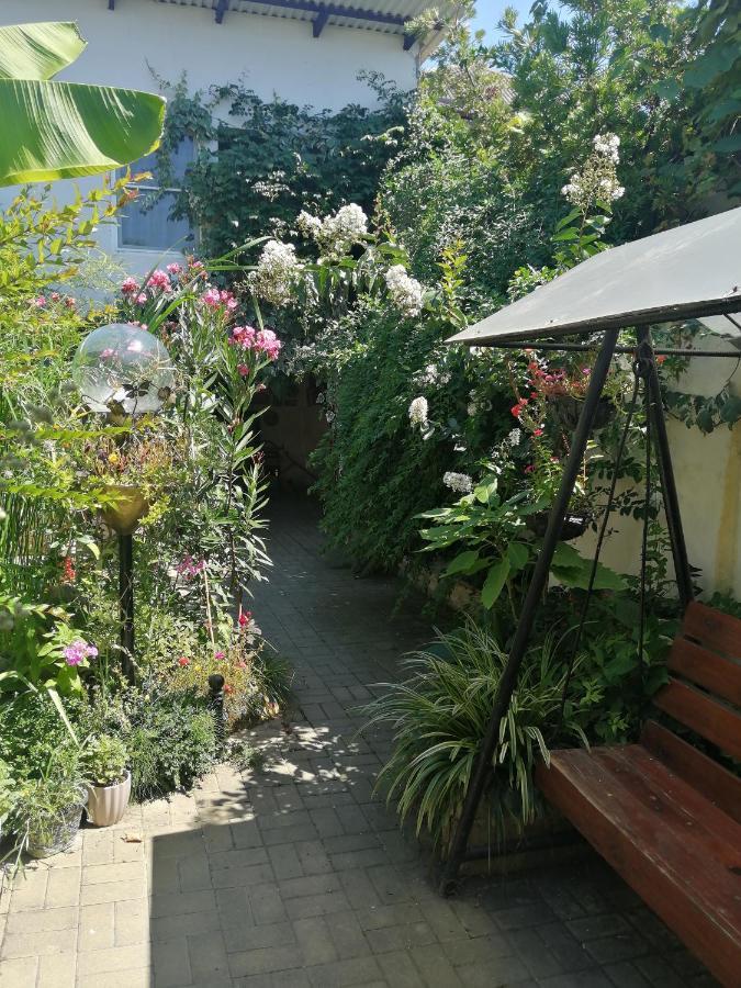 Magnoliia Otel Sohum Dış mekan fotoğraf