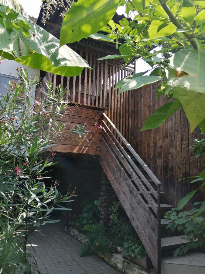 Magnoliia Otel Sohum Dış mekan fotoğraf