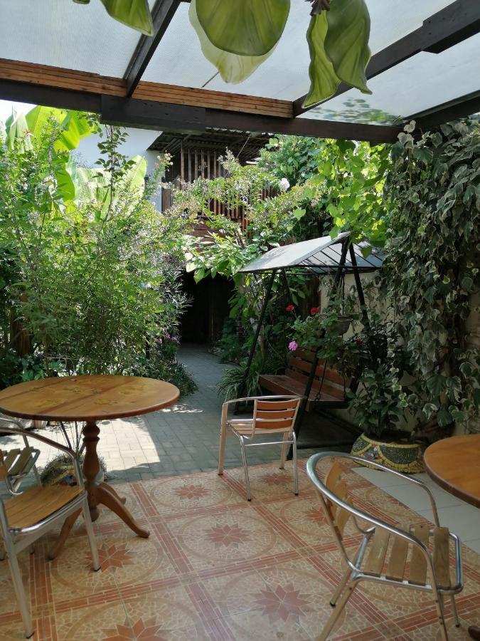 Magnoliia Otel Sohum Dış mekan fotoğraf