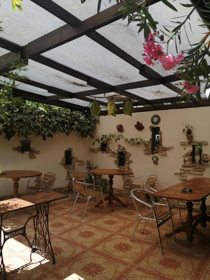 Magnoliia Otel Sohum Dış mekan fotoğraf