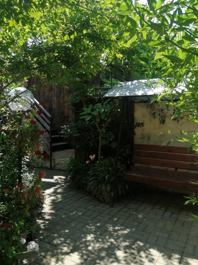 Magnoliia Otel Sohum Dış mekan fotoğraf