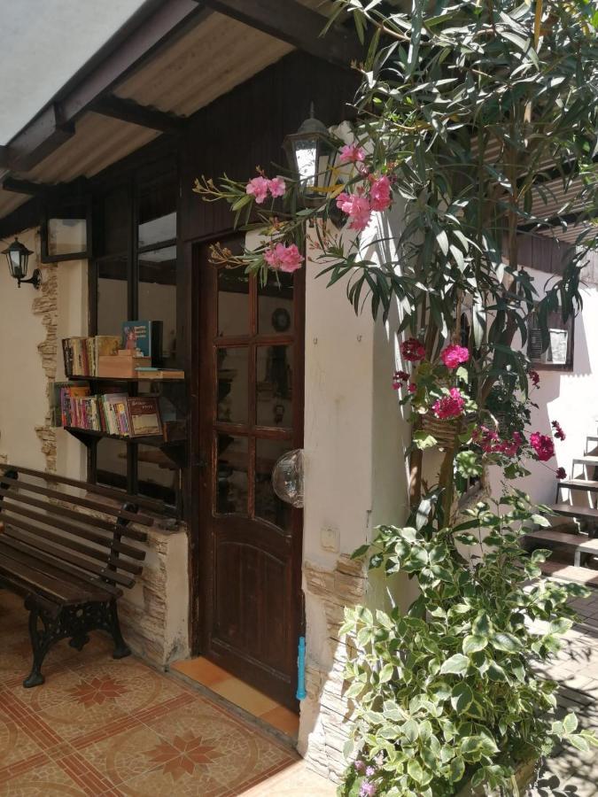 Magnoliia Otel Sohum Dış mekan fotoğraf